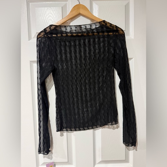 Wild Fable Black Sheer Top - NWT size Medium - Picture 4 of 4